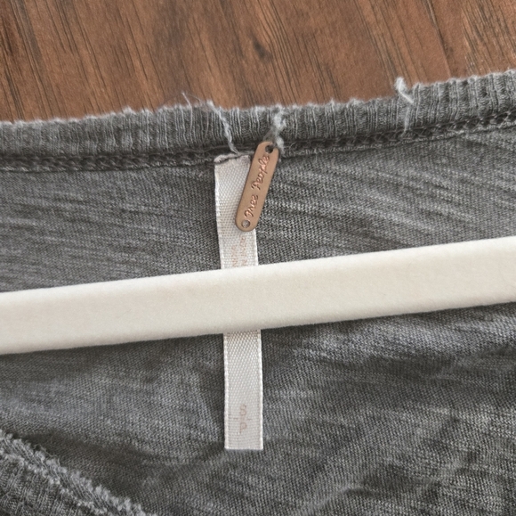 Free People Small Gray V-Neck Asymmetrical Women Top - Picture 7 of 9